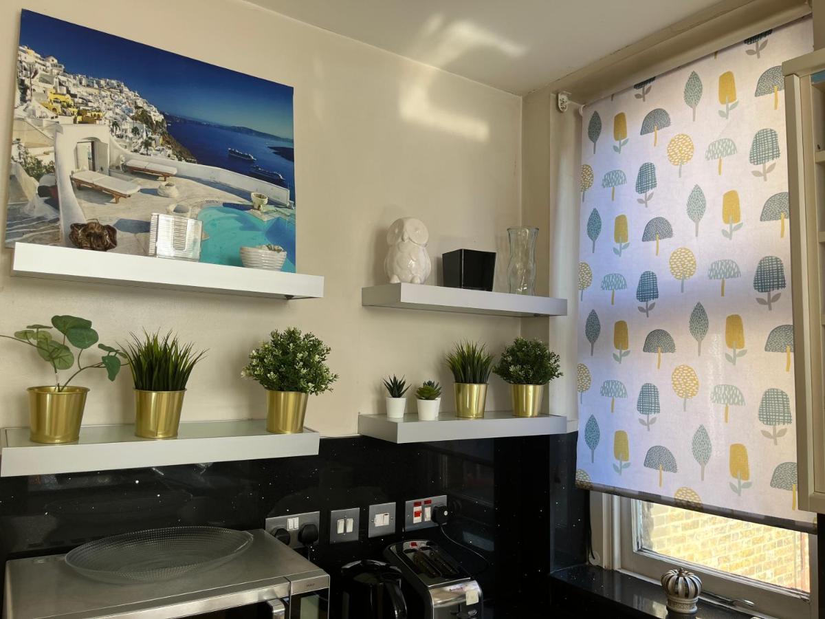 Stunning 1 Bedroom In Stunning Location - Mayfair Area Londyn Zewnętrze zdjęcie
