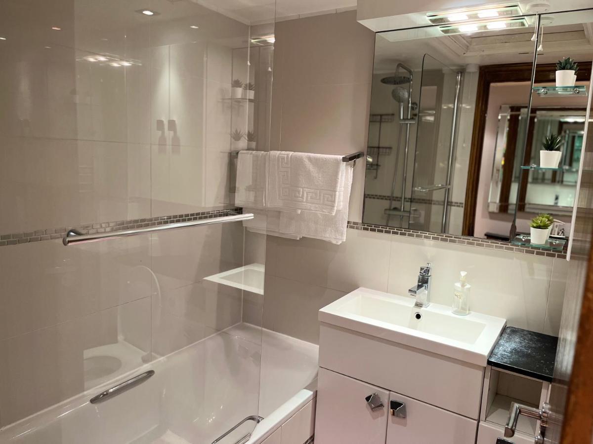 Stunning 1 Bedroom In Stunning Location - Mayfair Area Londyn Zewnętrze zdjęcie
